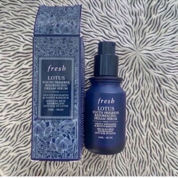 New Lotus AHA Gentle Resurfacing Serum - Picture 8 of 10